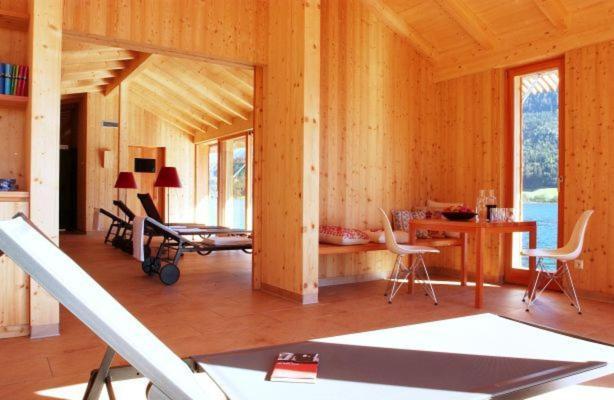 Seehotel Enzian Weissensee Exterior foto