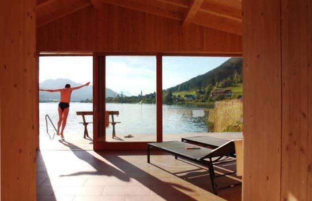 Seehotel Enzian Weissensee Exterior foto