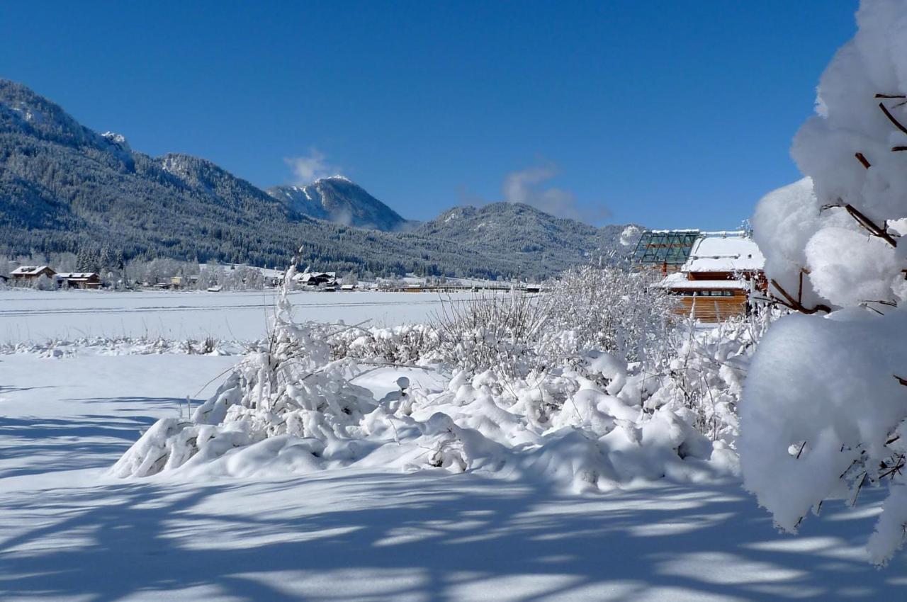Seehotel Enzian Weissensee Exterior foto