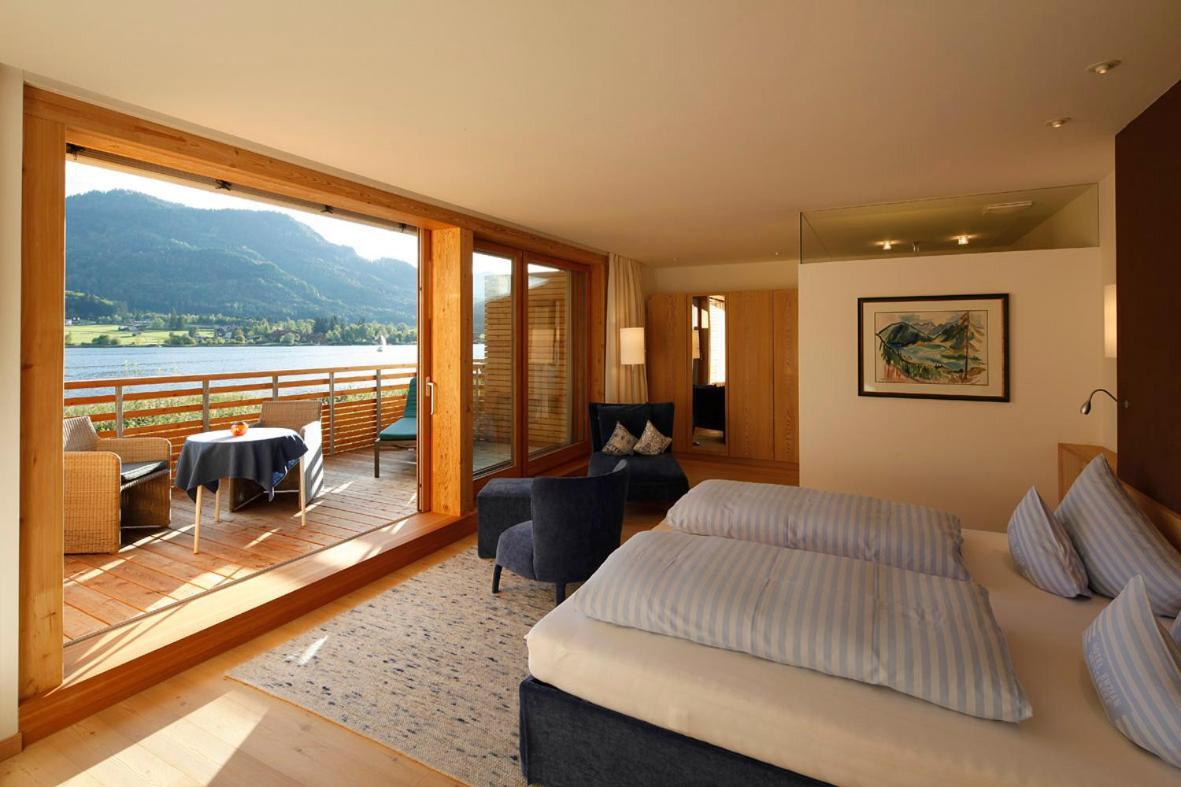Seehotel Enzian Weissensee Exterior foto
