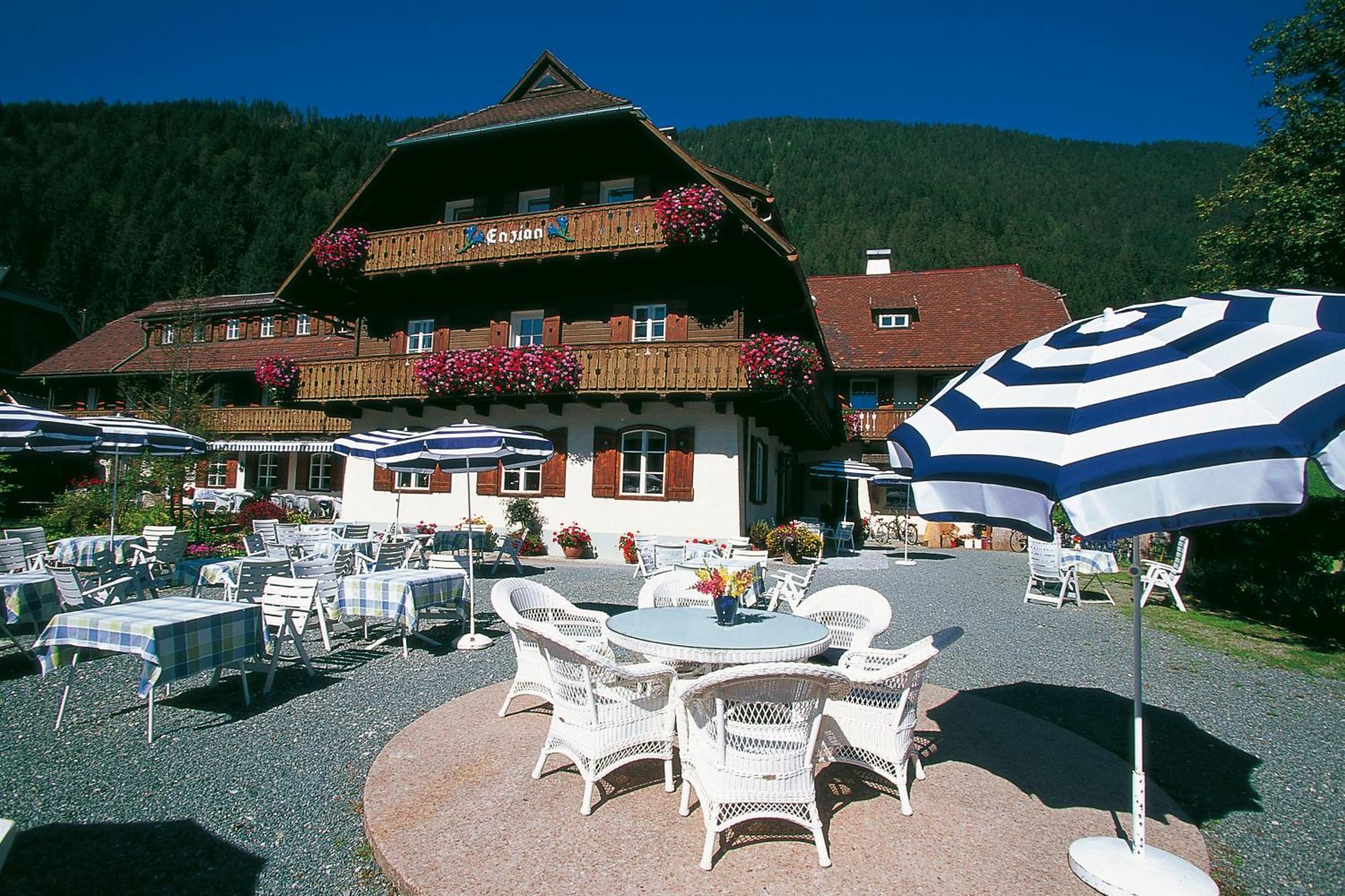 Seehotel Enzian Weissensee Exterior foto