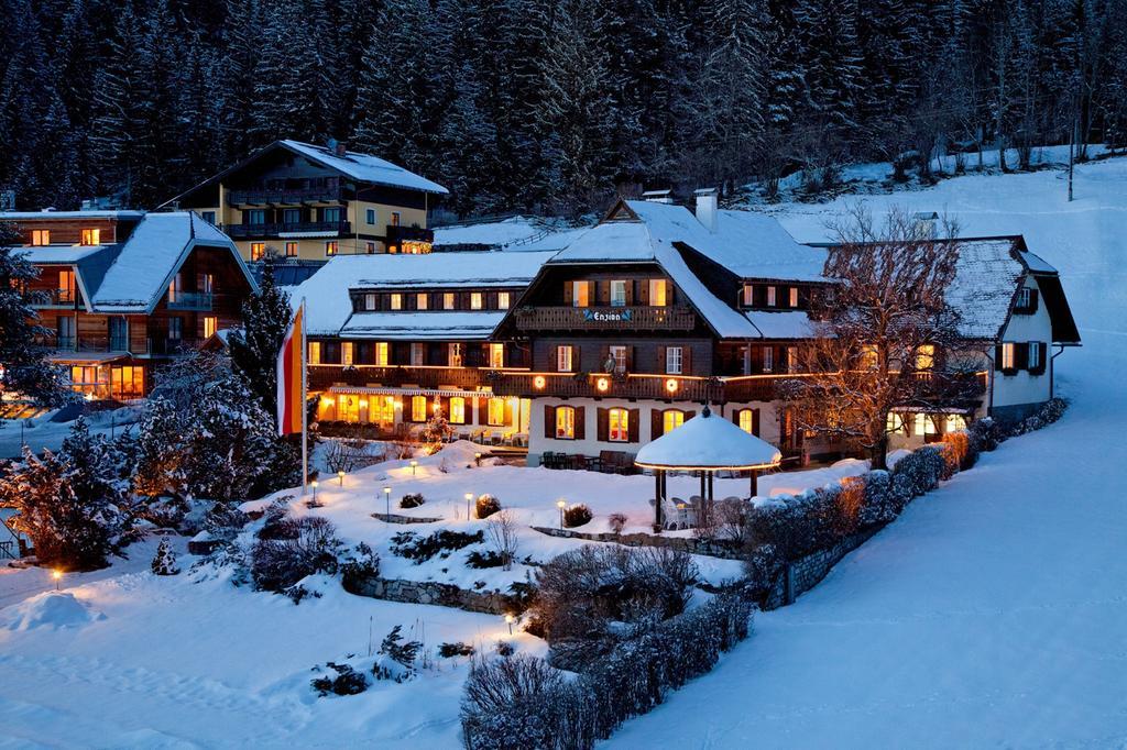 Seehotel Enzian Weissensee Exterior foto