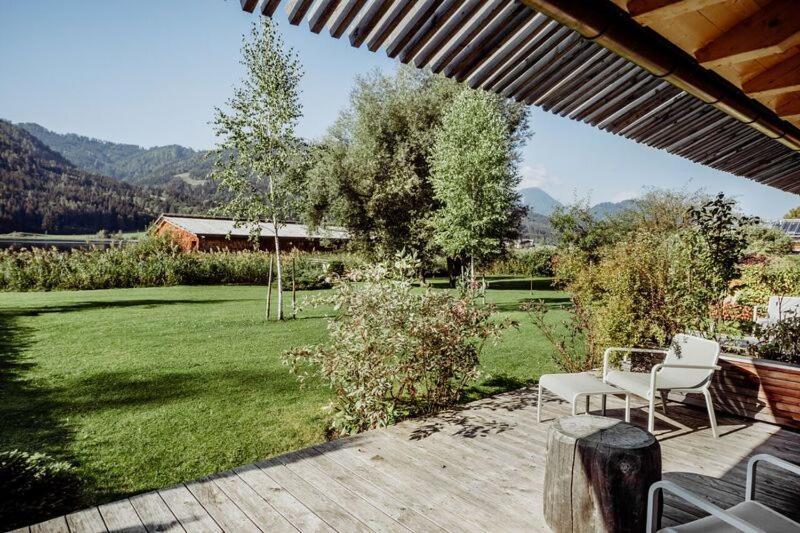 Seehotel Enzian Weissensee Exterior foto