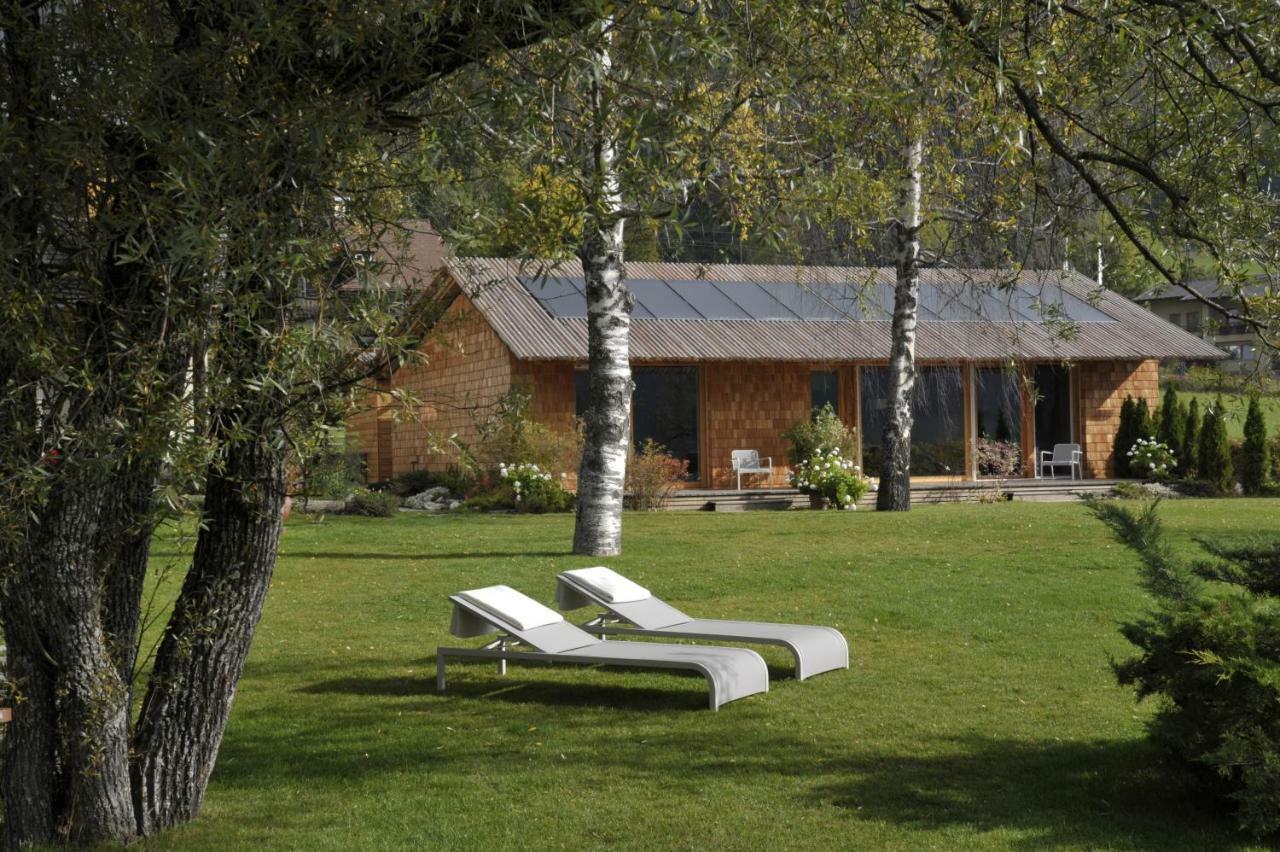 Seehotel Enzian Weissensee Exterior foto